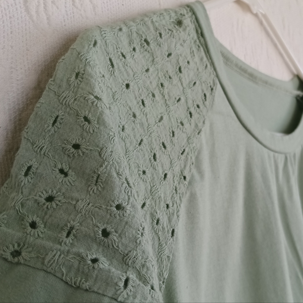 Sage Green Eyelet Sleeve Tee Shirt Sleeve Tshirt Soft Casual Cute Cottagecore M - Picture 5 of 7